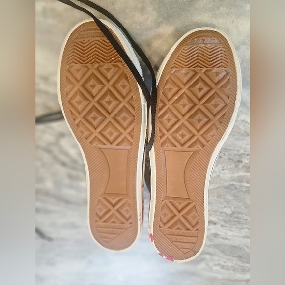 NEW! Hand-Painted “The Walking Dead” Custom Canvas High Tops – Zombie M/8 W/9.5 - Picture 8 of 9